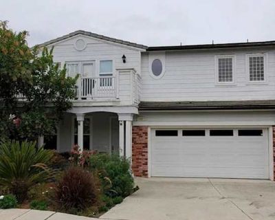 3 Bedroom 2.5BA 2415 ft Furnished Apartment For Rent in Morro Bay, CA