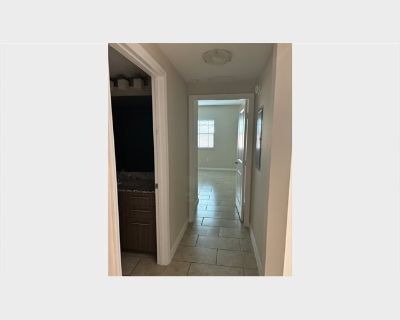 Room for Rent in 2 bedrooms Apartment, Margate, Florida