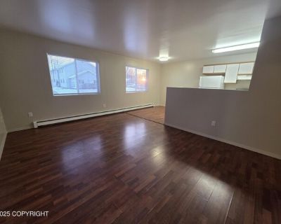 N Valley Way, Palmer, Flat For Rent