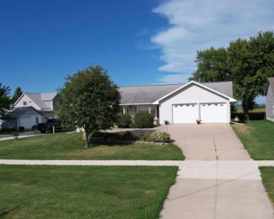 2 Bedroom 3BA 1440 ft Single Family Home For Sale in CASTALIA, IA