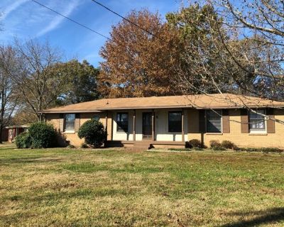 Anchor Dr, Hendersonville, Home For Rent