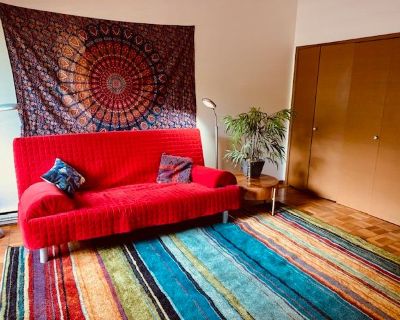 Furnished Room for Rent - Spacious Marquam Hill Fully Furnished 1 Br By Ohsu