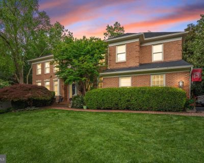 5 Bedroom 4BA 6330 ft Single Family House For Sale in Fairfax Station, VA
