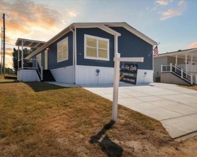 3 Bedroom 2BA 1568 ft Mobile Home For Rent in Dothan, AL