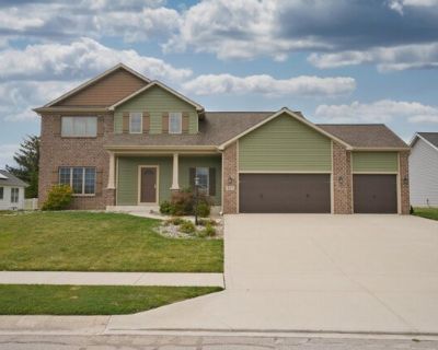 625 Perolla Dr. VERY IMPRESSIVE 4 BEDROOM HOUSE ON A PARTIALLY FINISHED BASEMENT, 3 CAR GARAGE, SOLAR PANELS ONLY FOR $2, 700 PER MONTH!!! GREAT LOCATION, CLOSE TO DUPONT HOSPITALS, I-69, NORTHWEST/CARROLL SCHOOLS FIRST FLOOR OFFER SPACIOUS AND MODERN KITCHEN WITH WALK-IN-PANTRY, HIGH-END APPLIANCES, SUNLIT DINING AREA, LARGE LIVING ROOM , DEN OR BEDROOM, HALF BATH, LAUNDRY ROOM WITH WASHER AND...