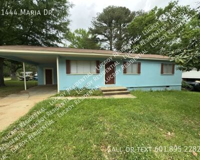 3 Bedroom 1BA 1200 ft Pet-Friendly House For Rent in Jackson, MS