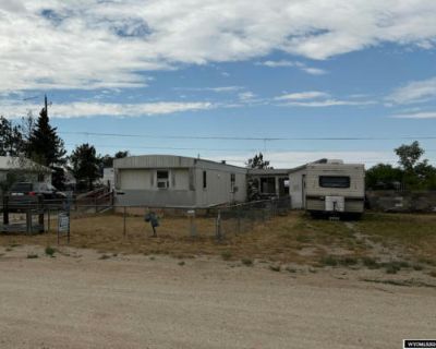 3 Bedroom 2BA 924 ft Single Family Home For Sale in BAR NUNN, WY