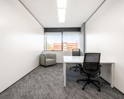 Fully serviced private office space for you and your team in East Witherspoon St