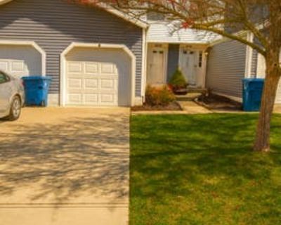 2 Bedroom 3BA 1369 ft Condominium For Sale in INDIANAPOLIS, IN