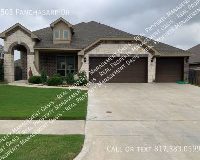4 Bedroom 3BA 2333 ft Pet-Friendly Single-family home For Rent in Crowley, TX