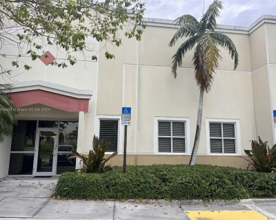 1800 ft Commercial Property For Sale in Sunrise, FL