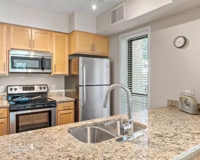 3 Bedroom 2.5BA 1676 ft Pet-Friendly Apartment For Rent in Bloomington, MN