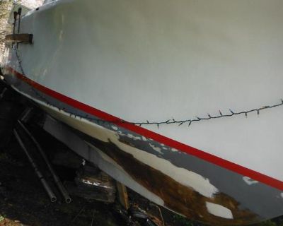 30 foot Fiberglass Boat