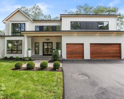 6 Bedroom 6BA 7885 ft Single Family House For Sale in Newton, MA