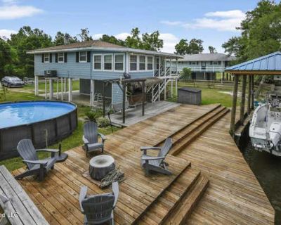 3 Bedroom 2BA 1155 ft Furnished Single Family Home For Sale in BAY SAINT LOUIS, MS