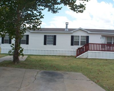 3 Bedroom 2BA 1,568 ft Mobile Home For Sale in Lawton, OK