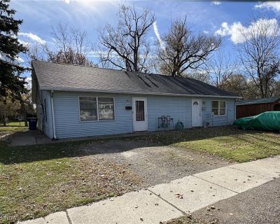4 Bedroom 2BA 1824 ft Multi-Family For Sale in Ashtabula, OH