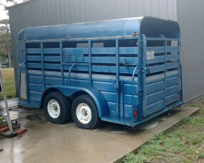 1980 S &H stock trailer