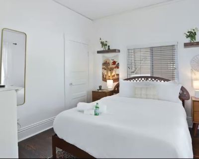 Total rooms: 2. Deposit: $450.00 * Utilities included?: Yes * Fees apply?: No. References are not required. No preference. Smoking is allowed. Not for couples. Furnishings: Furnished * Parking: Yes * Garage: Yes * Yard/patio: No * Balcony/roof terrace: No * Disabled access: No * Living room: shared * Broadband included: Yes. Availability Available Now Minimum term None Maximum term None Short r...