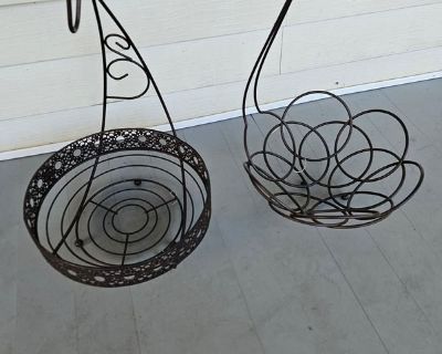 Fruit baskets, metal
