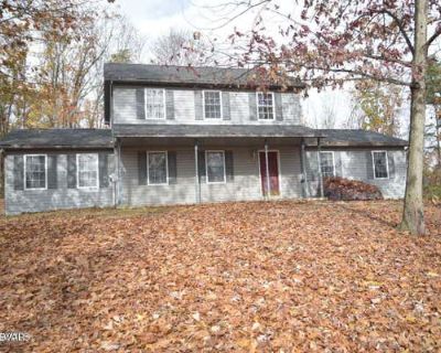 3 Bedroom 2BA 1764 ft Single Family Home For Sale in MIDDLEBURG, PA
