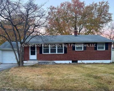 3 Bedroom 1.5BA 1550 ft Pet-Friendly Apartment For Rent in New Castle County, DE