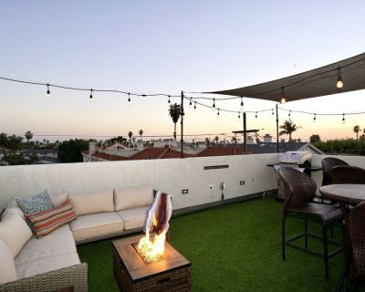 Modern Private Home w/ Roof Deck by 710 Vacation Rentals | EMERALD1145 - North Pacific Beach