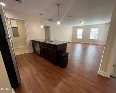 11 Hampstead Place 213 # 213. Property for Rent in Saratoga Springs, NY for $2,094 with 2 bedrooms and 2 full baths. This 1,030 square foot property was built in 2015.. Dog friendly. Cat friendly. 3-18 month leases available.. Total Parking 85.0 Lot Size Area 0.0 Spa N Lot Size Acres 0.0 Waterfront Y/N N Crops Included Y/N N Horse Y/N N Irrigation Water Rights Y/N N. Interior Amenities High Spe...