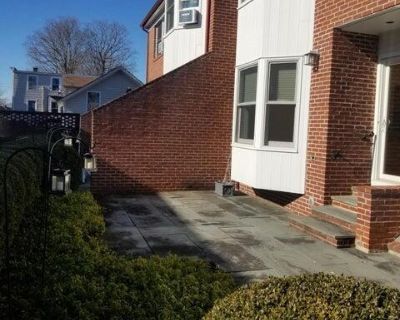 2 Bedroom 2BA 1467 ft Condo For Rent in Greenwich, CT