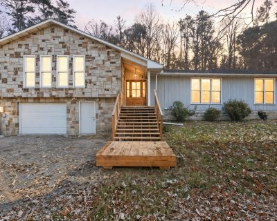 3 Bedroom 2BA 2102 ft Single Family House For Sale in Dandridge, TN