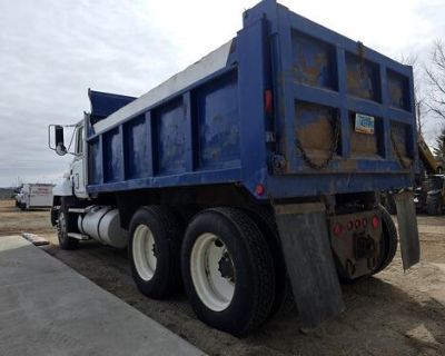 1990 Mack Dump Truck