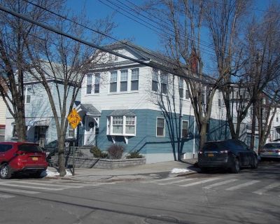 (ID#:1400653) Large 2 Bedroom 2nd Floor Apartment For Rent In College Point
