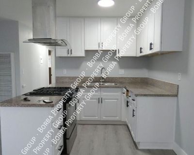 2 Bedroom 1BA 775 ft Apartment For Rent in Paramount, CA