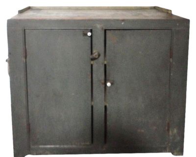Early 19th Century Original Grey Over Red Pennsylvania Hutch or Cupboard