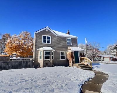 3 Bedroom 1BA 1197 ft Single Family House For Sale in Angola, IN