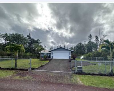 3 Bedroom 2BA 1146 ft Furnished Apartment For Rent in Ainaloa, HI