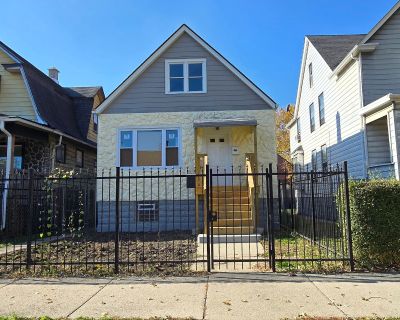 4 Bedroom 3BA 2000 ft Single Family House For Sale in Chicago, IL