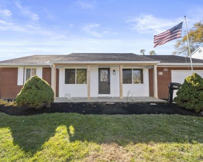 3 Bedroom 3BA 1537 ft Single Family House For Sale in Columbus, OH