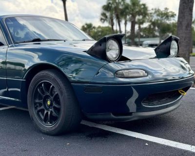 1997 MAZDA MX-5 Miata Convertible 2D