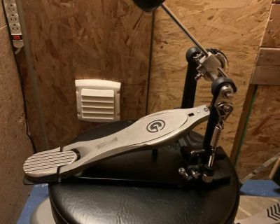 Drum pedal