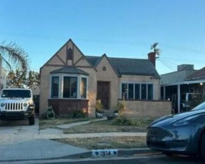 3 Bed 2 Bath Preforeclosure Property in Los Angeles, CA 90047 - W 85th St