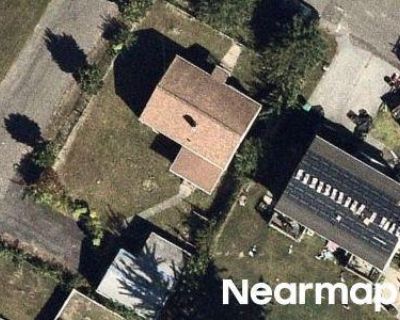 3 Bed 1.0 Bath Preforeclosure Property in Chicopee, MA 01013 - Bristol St