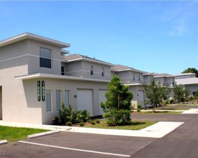 2 Bedroom 3BA 1750 ft Pet-Friendly Townhouse For Rent in Iona, FL