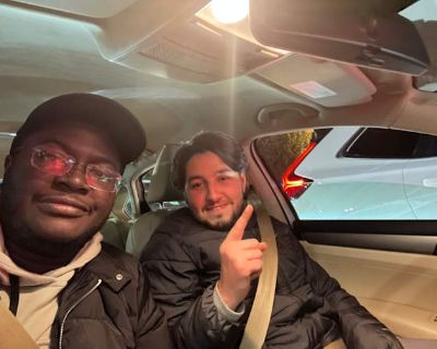 Available on: now. Furnished. Parking available * Students welcome. Massive space and parking . Huge compound for barbecue . No towing . Bathroom shared by 2 people. Access to freeways I-90 and I- 95 . Commuter rail , Public bus 553 , Brandeis university . Shops 1 minute . ATM , restaurants. Rent $1,800 per month Bills Not included Security deposit None Property type Apartment Room furnishing F...