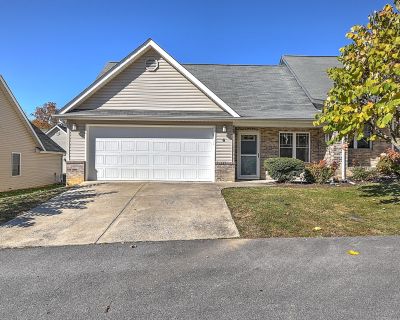 2 Bedroom 2BA 970 ft Condo For Sale in Bristol, TN