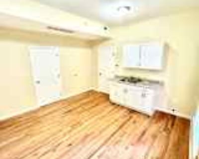 1 Bedroom 1BA Apartment For Rent in Waterbury, CT 133 W Main St unit 2H