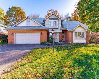 4 Bedroom 2BA 2668 ft Single Family House For Sale in Newburgh, IN