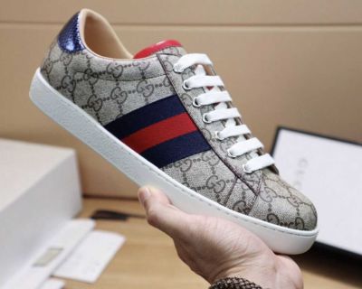 Gucci Sneakers size 10