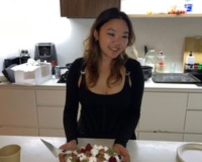 Hi! I will be moving to SF from Sydney in feb/march 2026 for work, and will be looking for a housemate as rent is expensive : ) I m from NZ but have lived in Sydney since 2016. I love my life outside of work - I like to cook, dance, do Pilates, and anything creative and crafty. I also love nature & the outdoors. I ve lived in shared housing for 5+ years so know how to keep common areas clean, c...