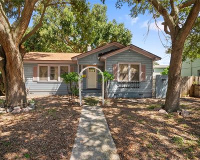 3 Bedroom 1499 ft House For Sale in ST PETERSBURG, FL